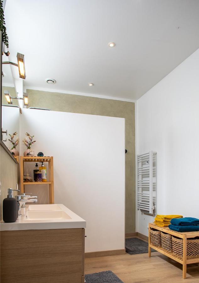 브장송 Le Loft Horloger Avec Parking 아파트 외부 사진