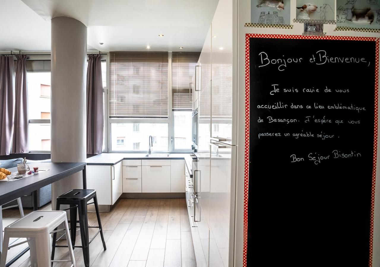브장송 Le Loft Horloger Avec Parking 아파트 외부 사진